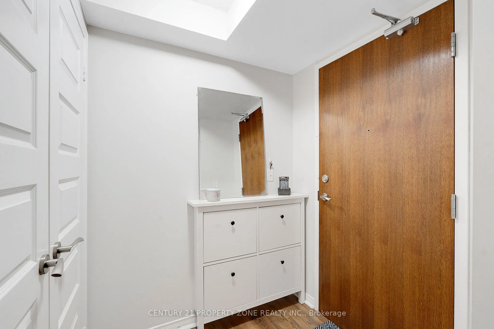 215 Queen Street E, #1804