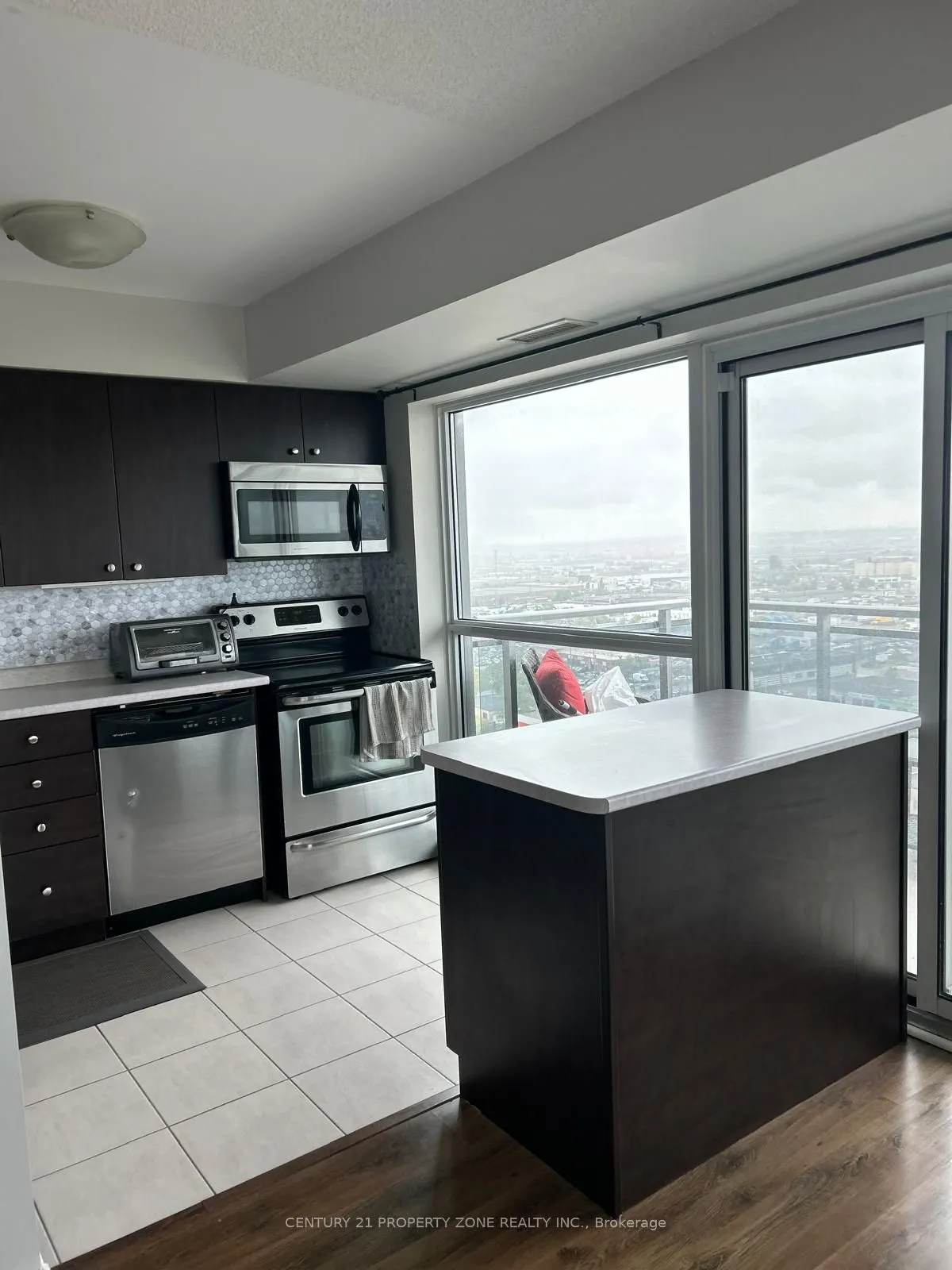 215 Queen Street E, #1804
