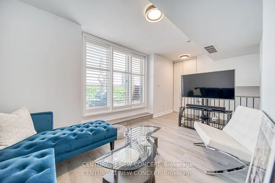 11 Foundry Avenue, #235