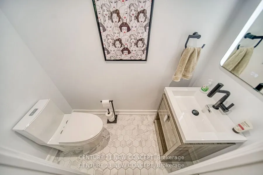 11 Foundry Avenue, #235
