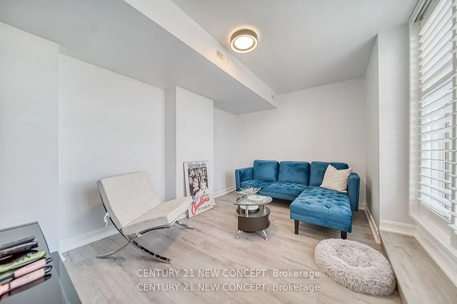 11 Foundry Avenue, #235