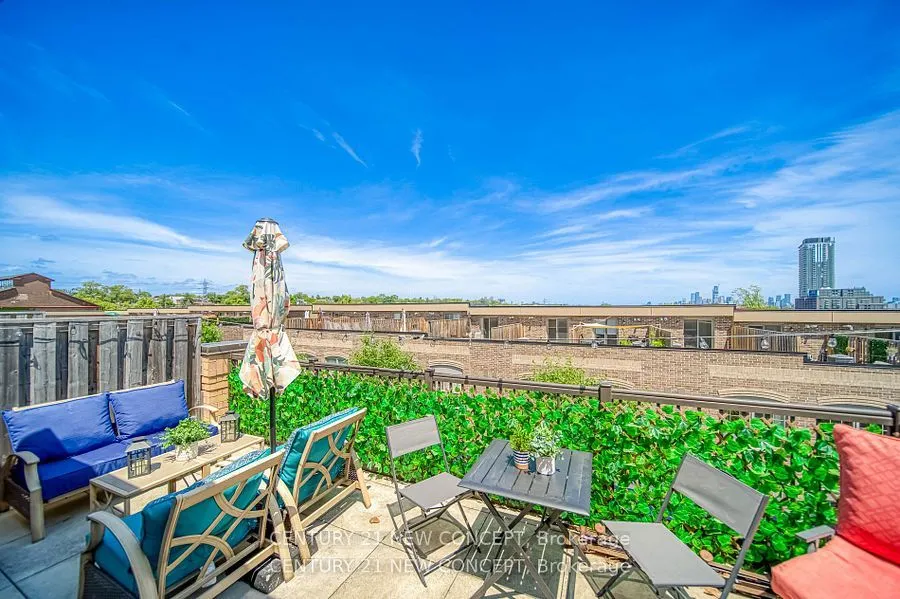 11 Foundry Avenue, #235