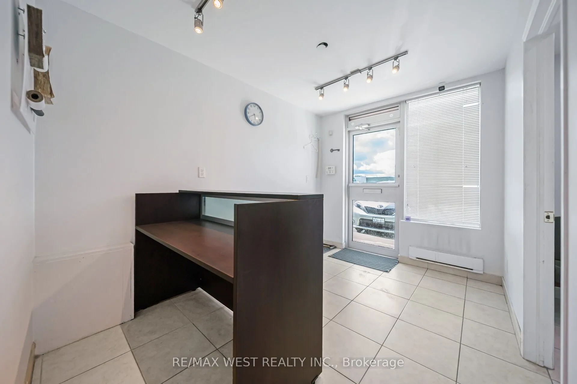 1662 Bonhill Road, #19