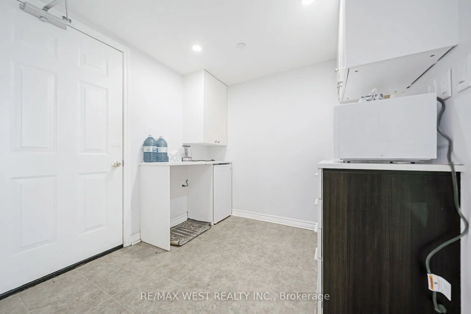 1662 Bonhill Road, #19
