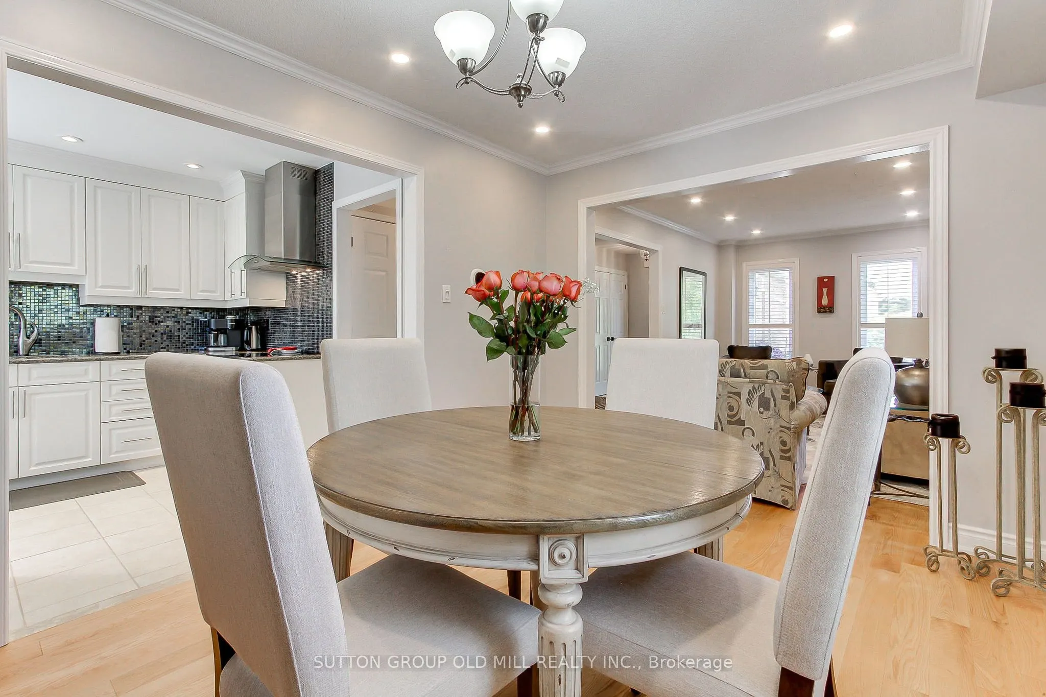 3126 Oakview Road