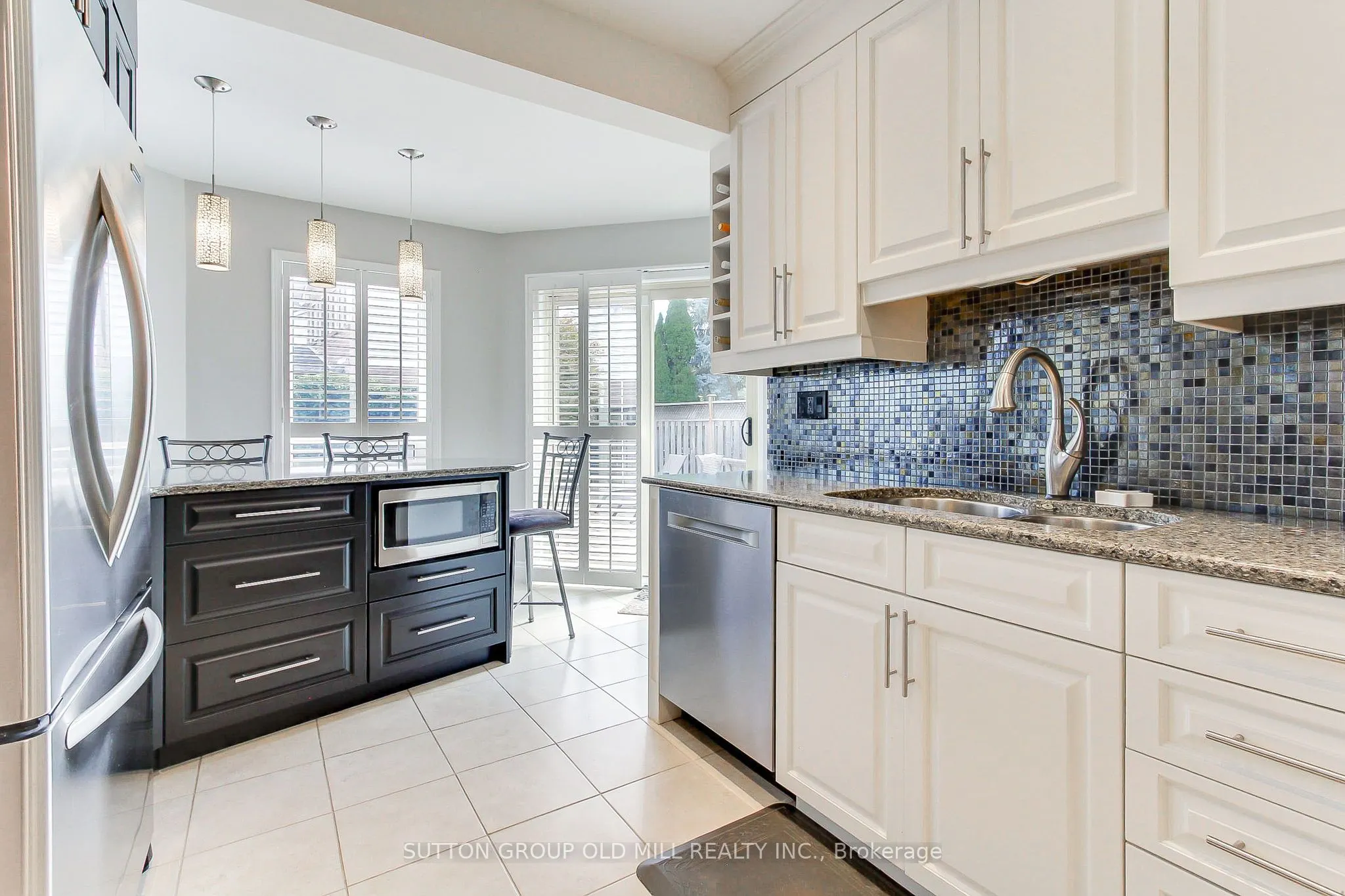 3126 Oakview Road
