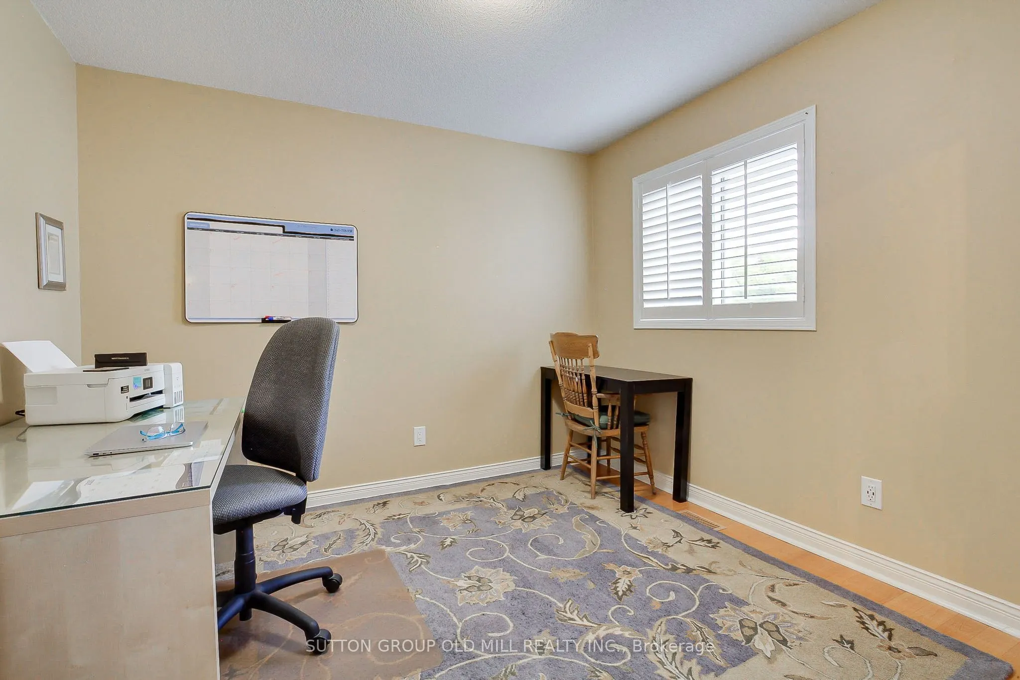 3126 Oakview Road