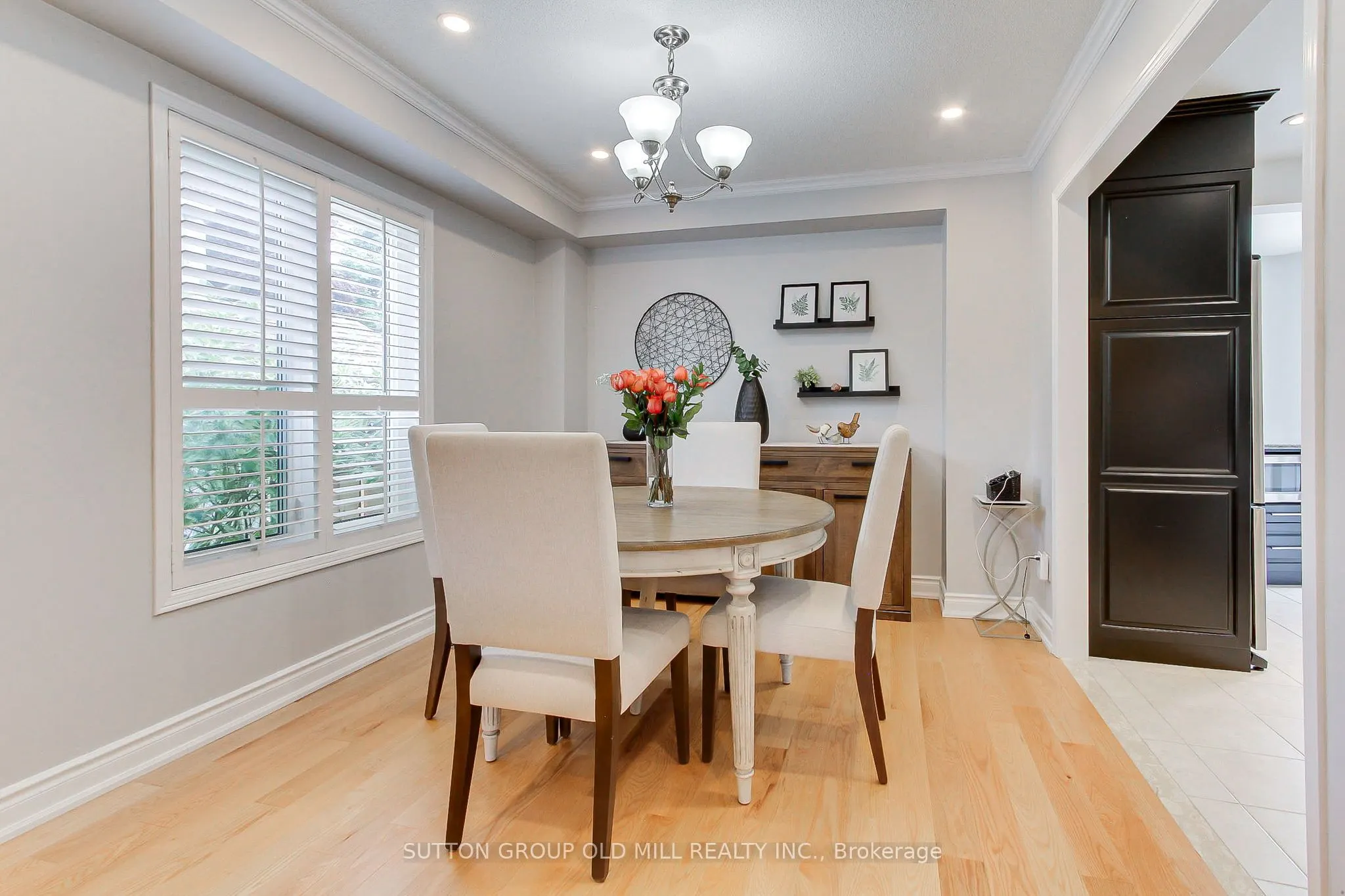 3126 Oakview Road