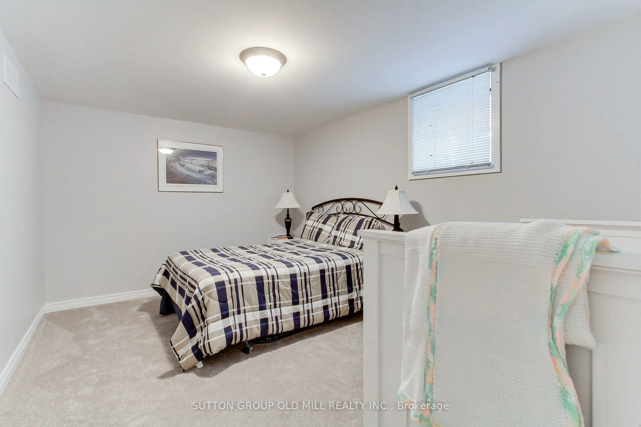 3126 Oakview Road