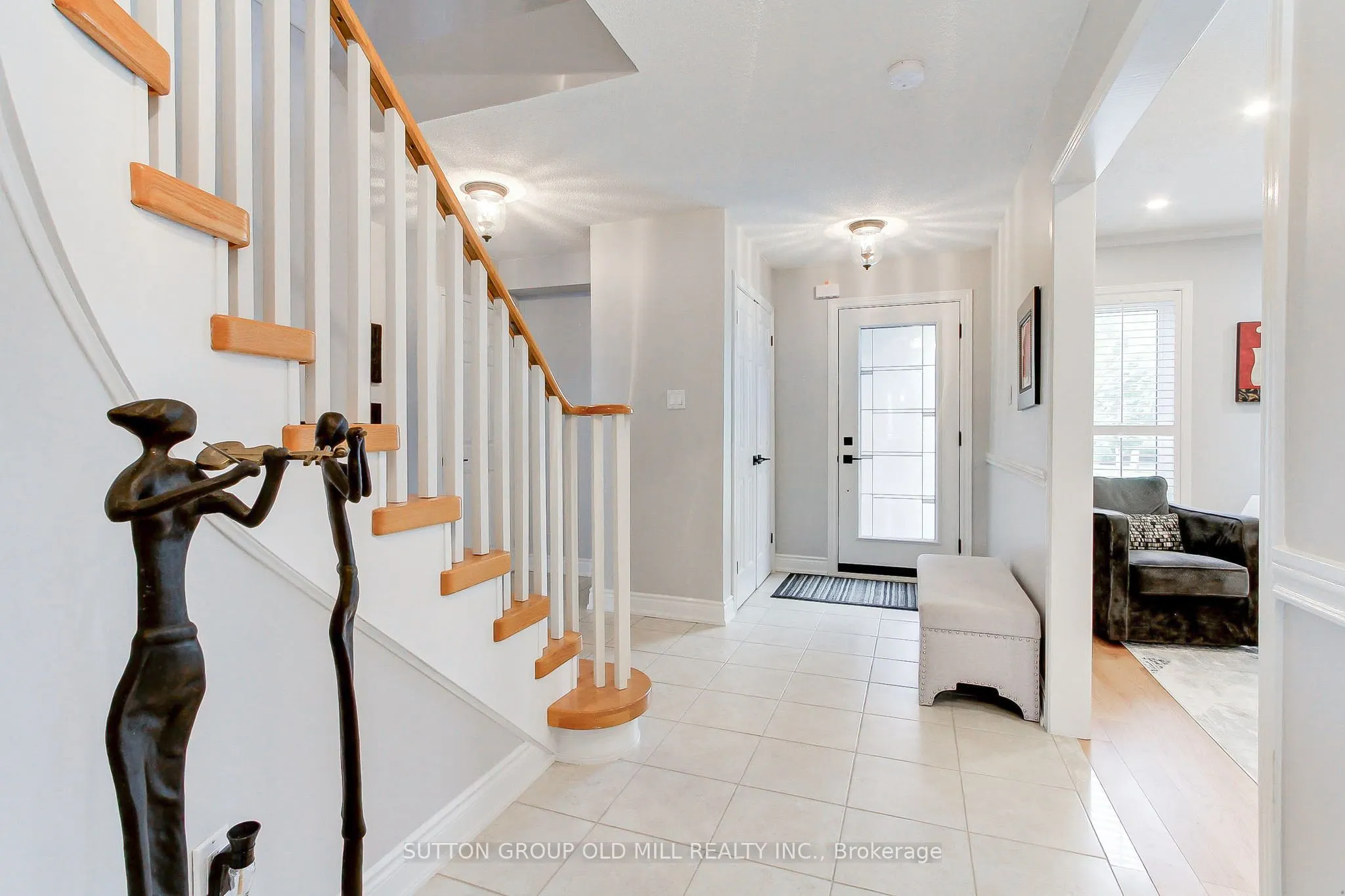 3126 Oakview Road