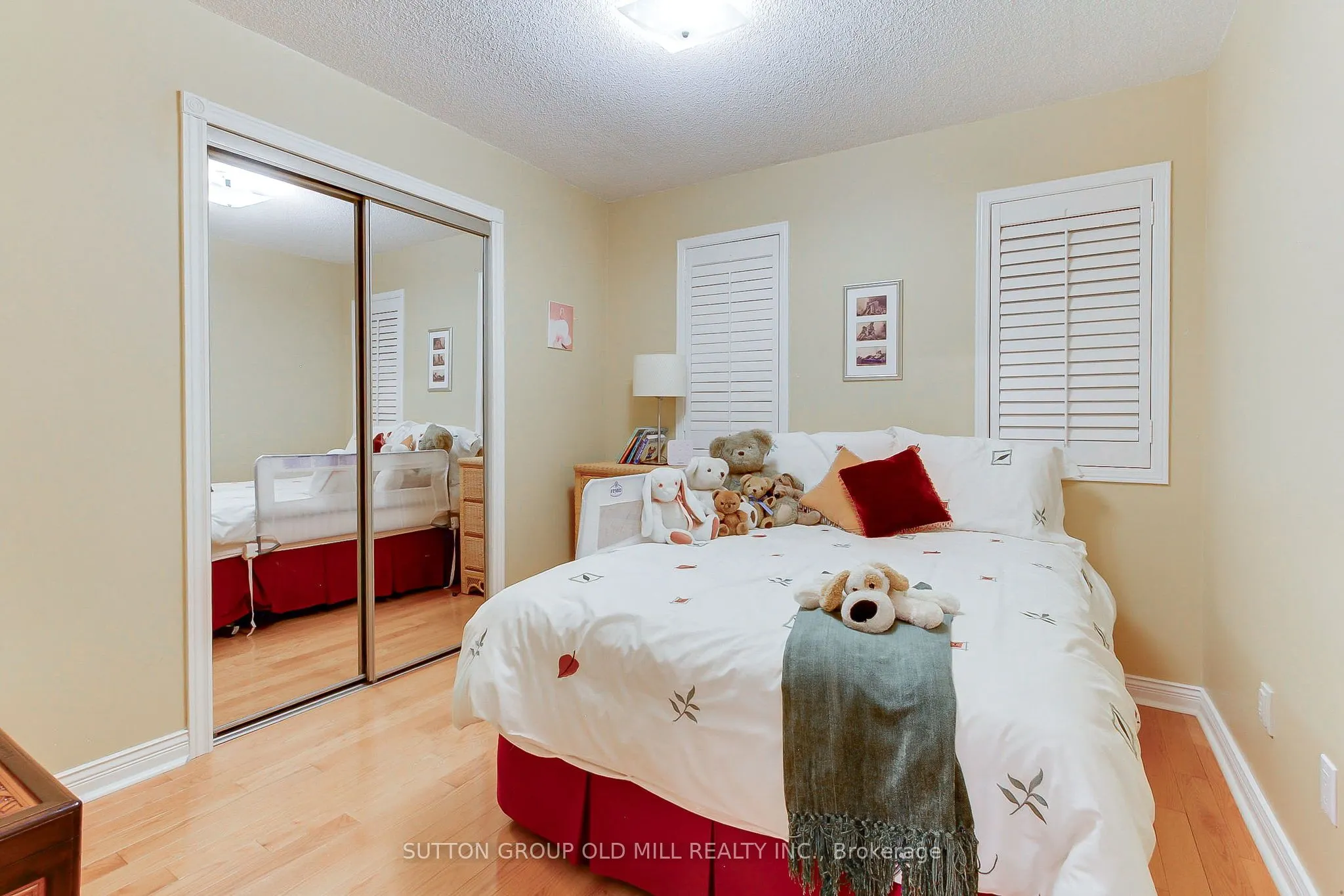 3126 Oakview Road