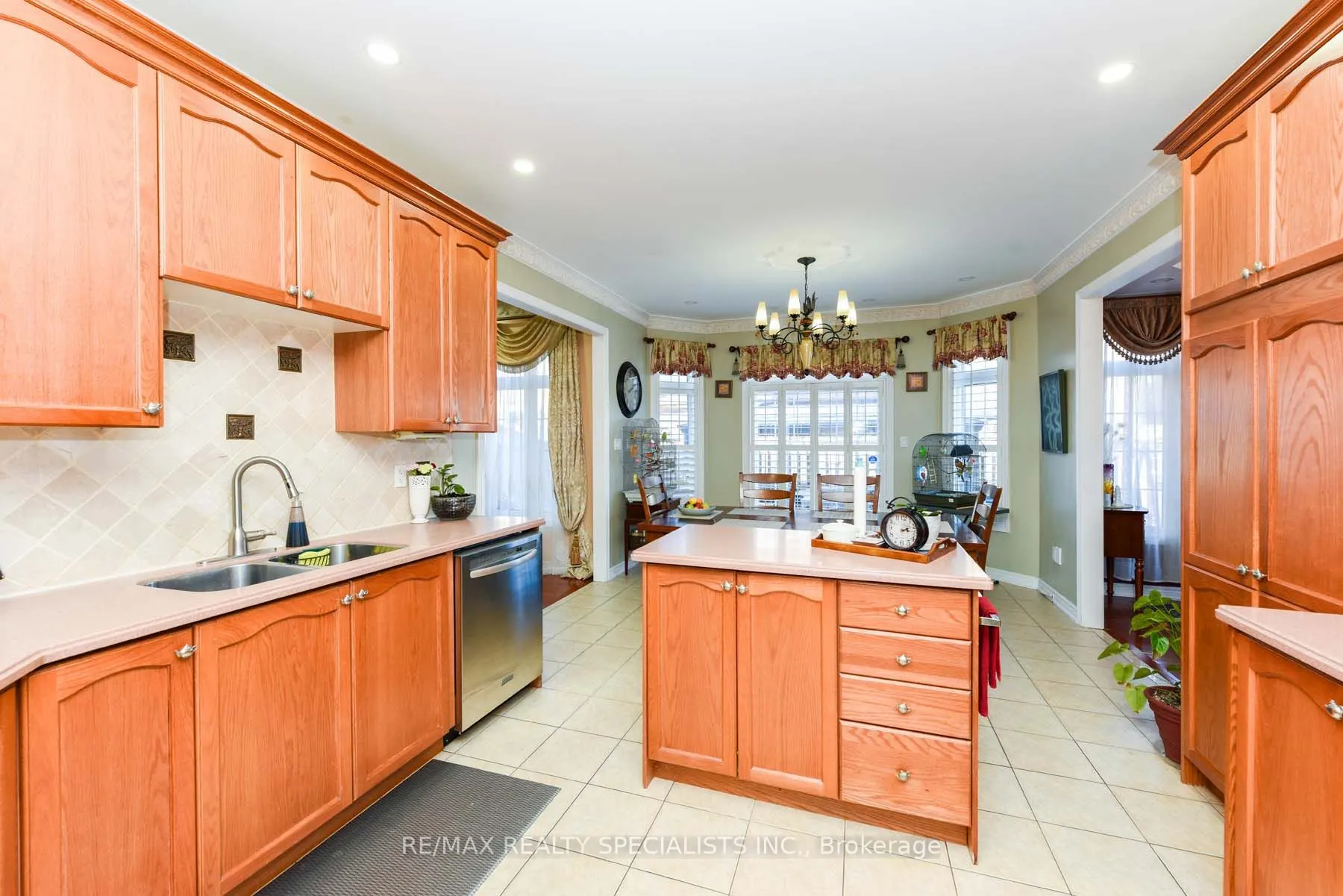 37 Bluffwood Crescent