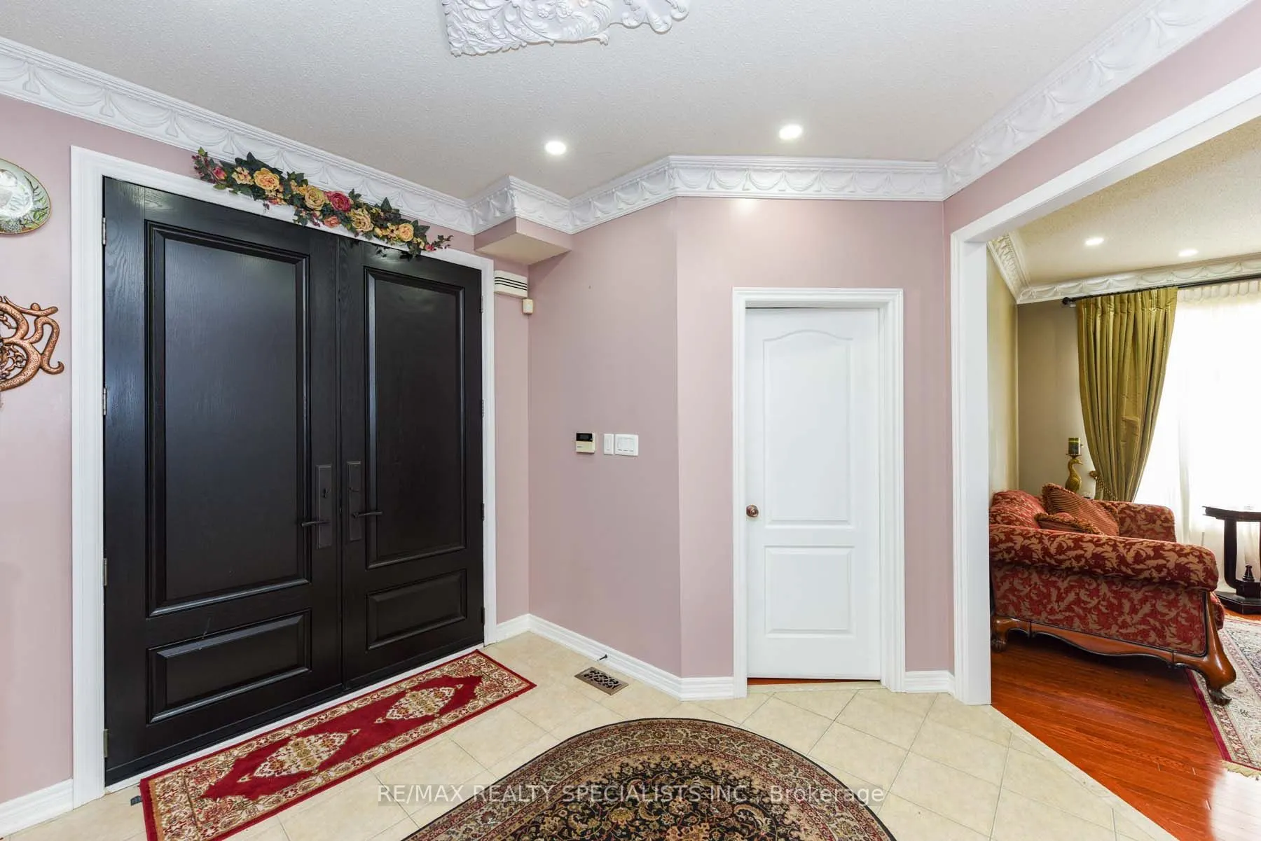 37 Bluffwood Crescent