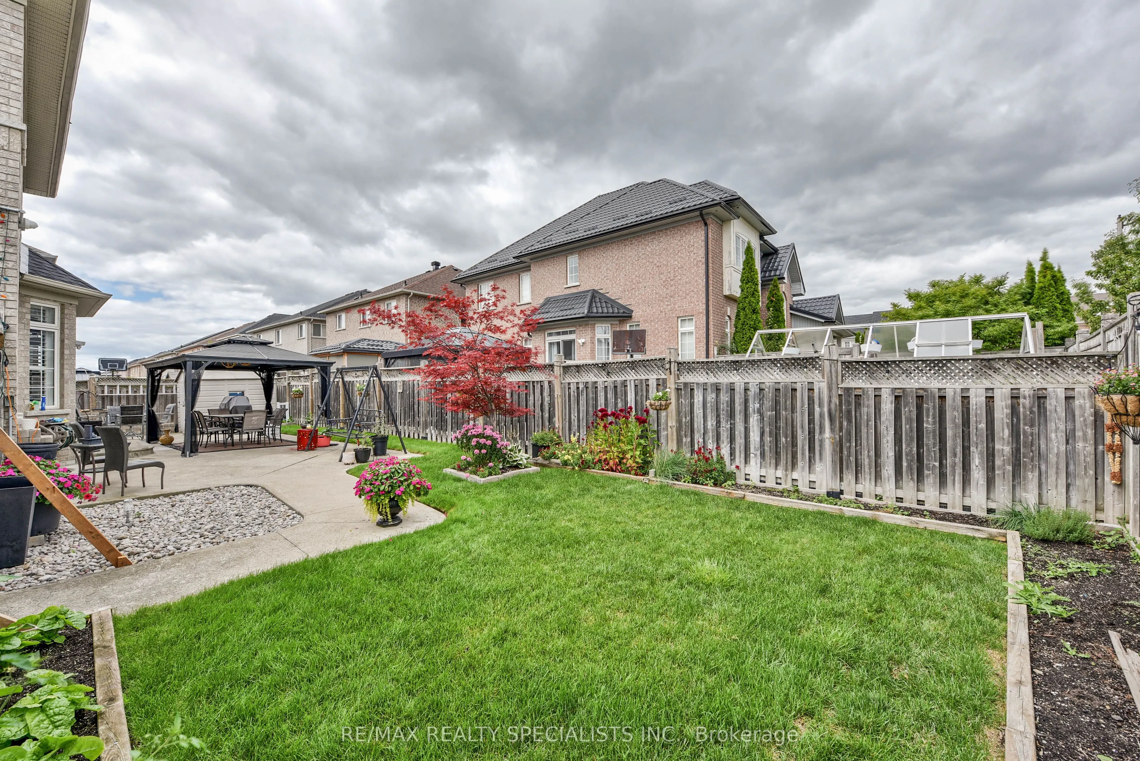 37 Bluffwood Crescent