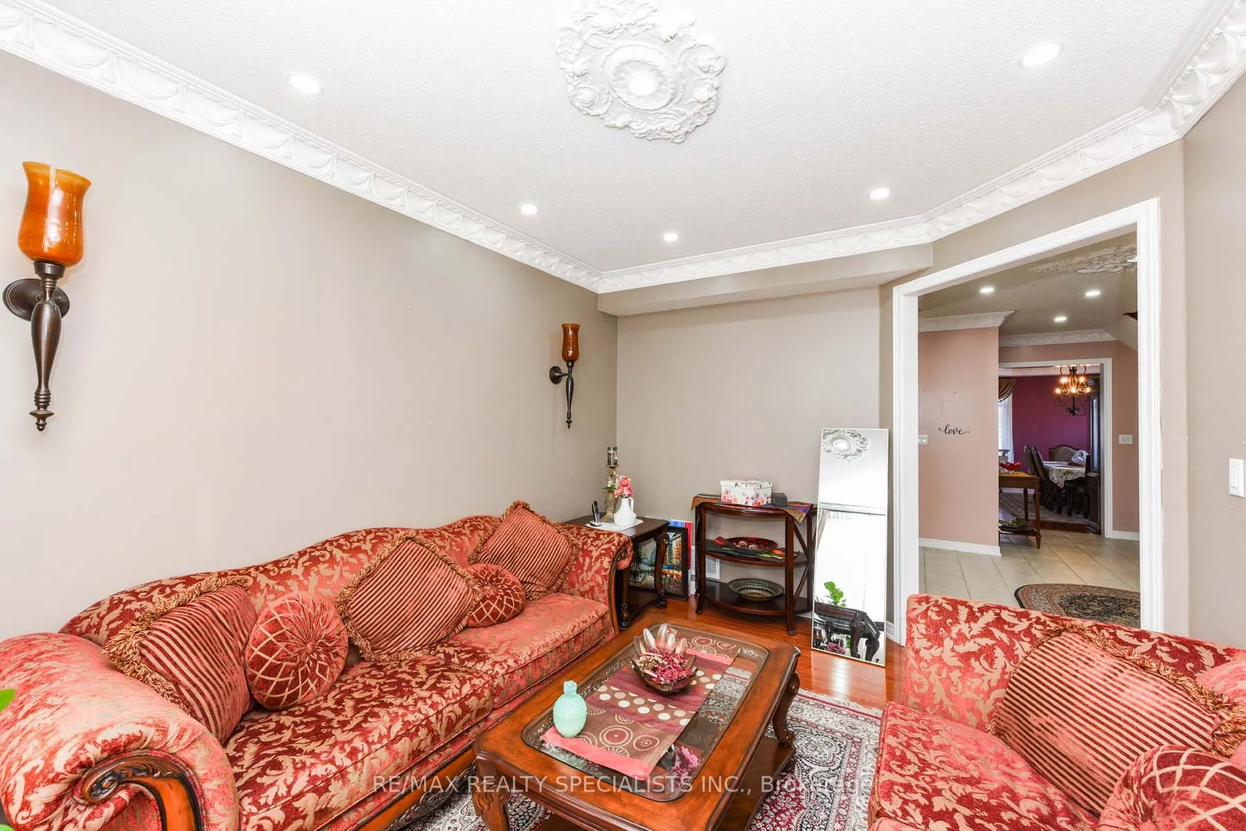 37 Bluffwood Crescent