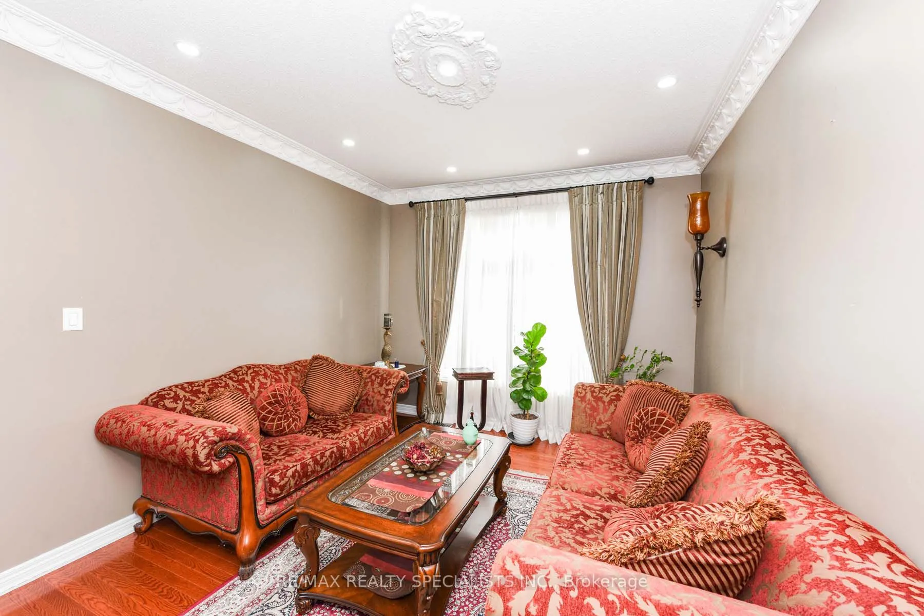 37 Bluffwood Crescent