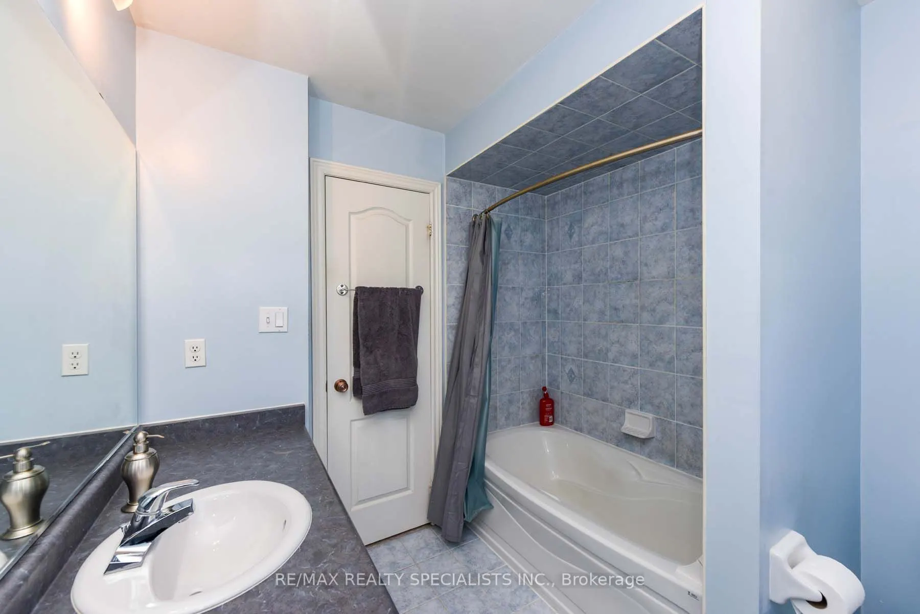 37 Bluffwood Crescent