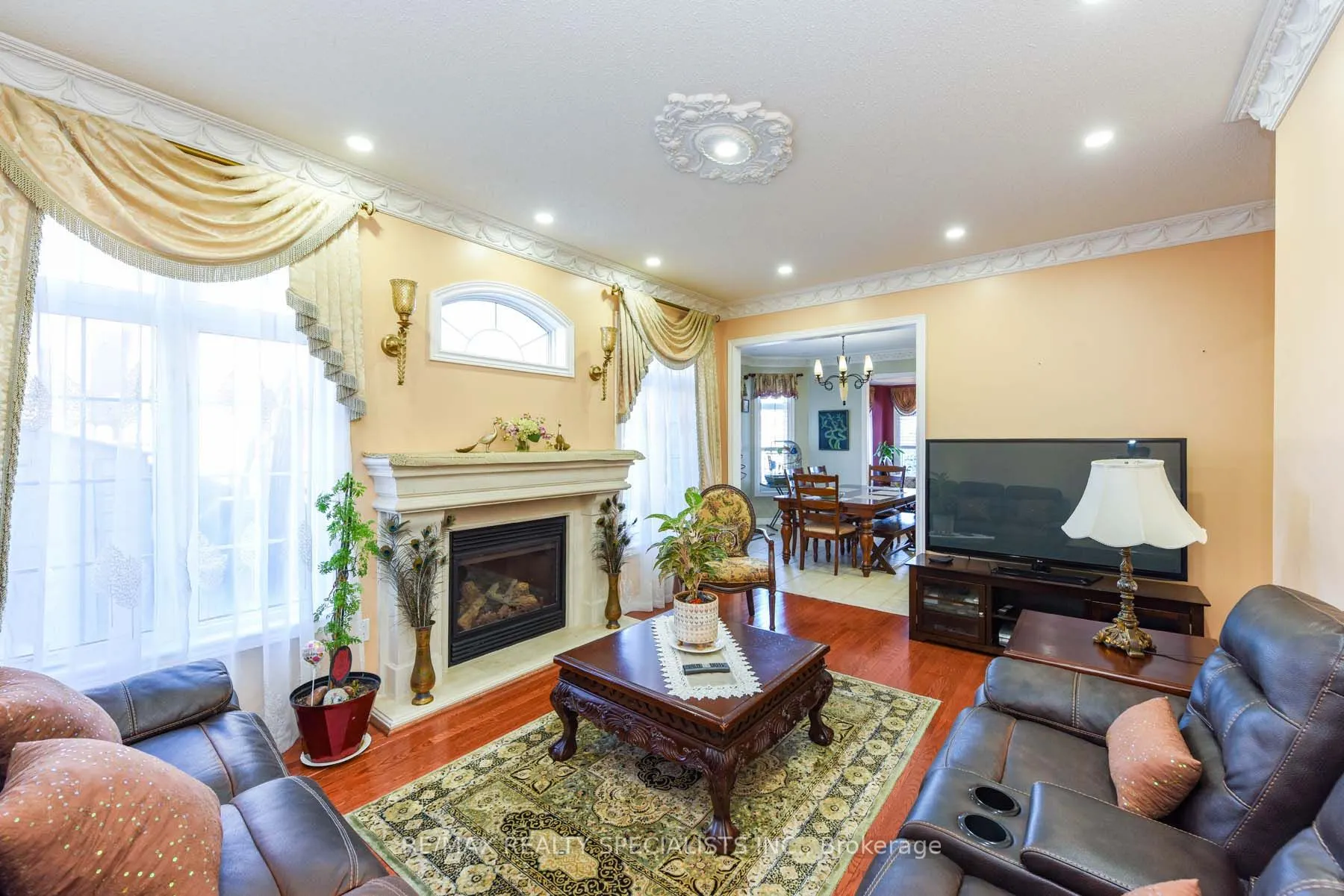 37 Bluffwood Crescent