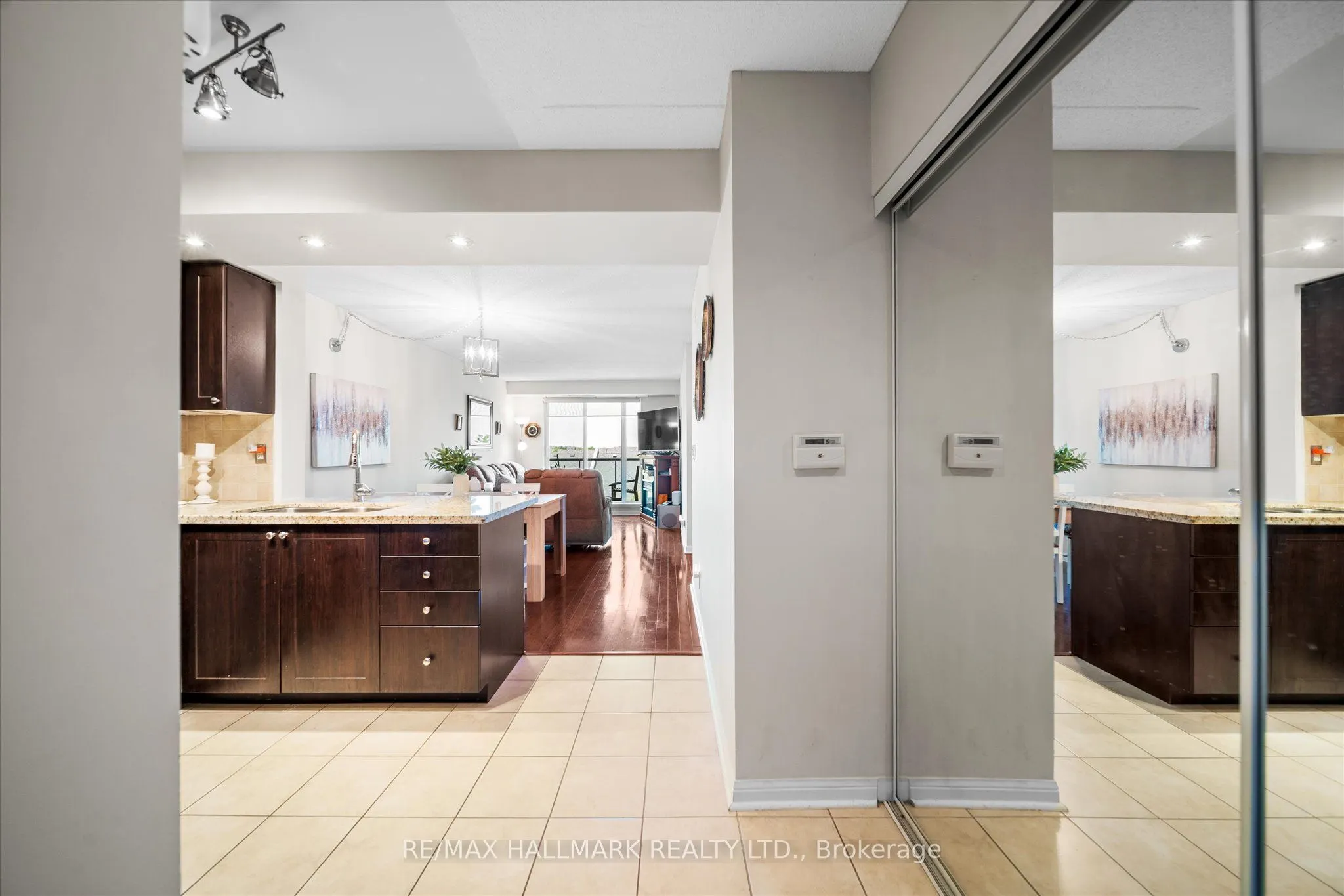 65 Via Rosedale, #318