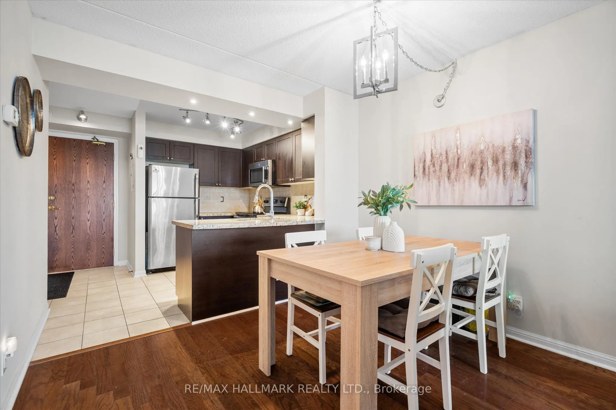 65 Via Rosedale, #318