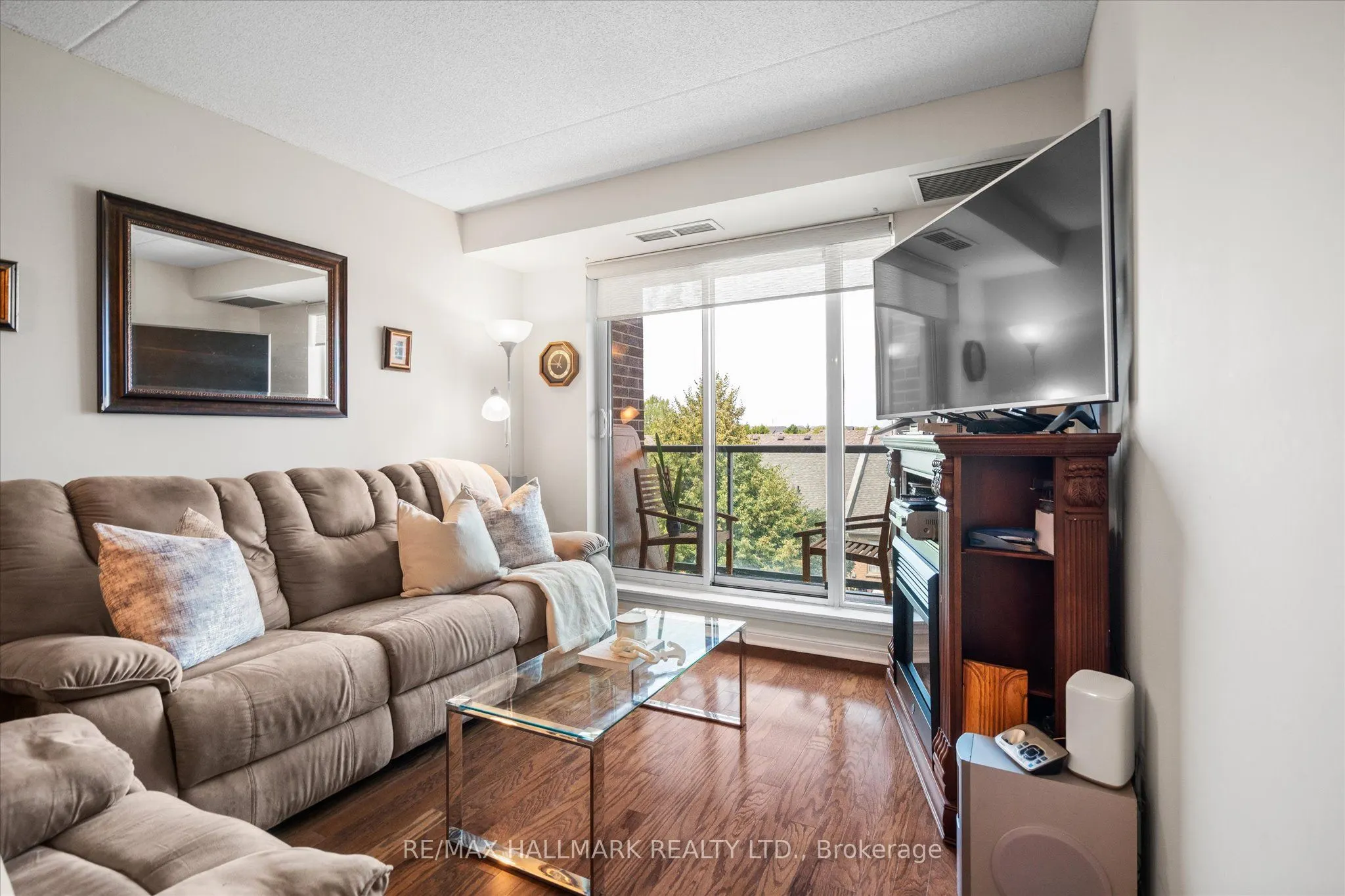 65 Via Rosedale, #318