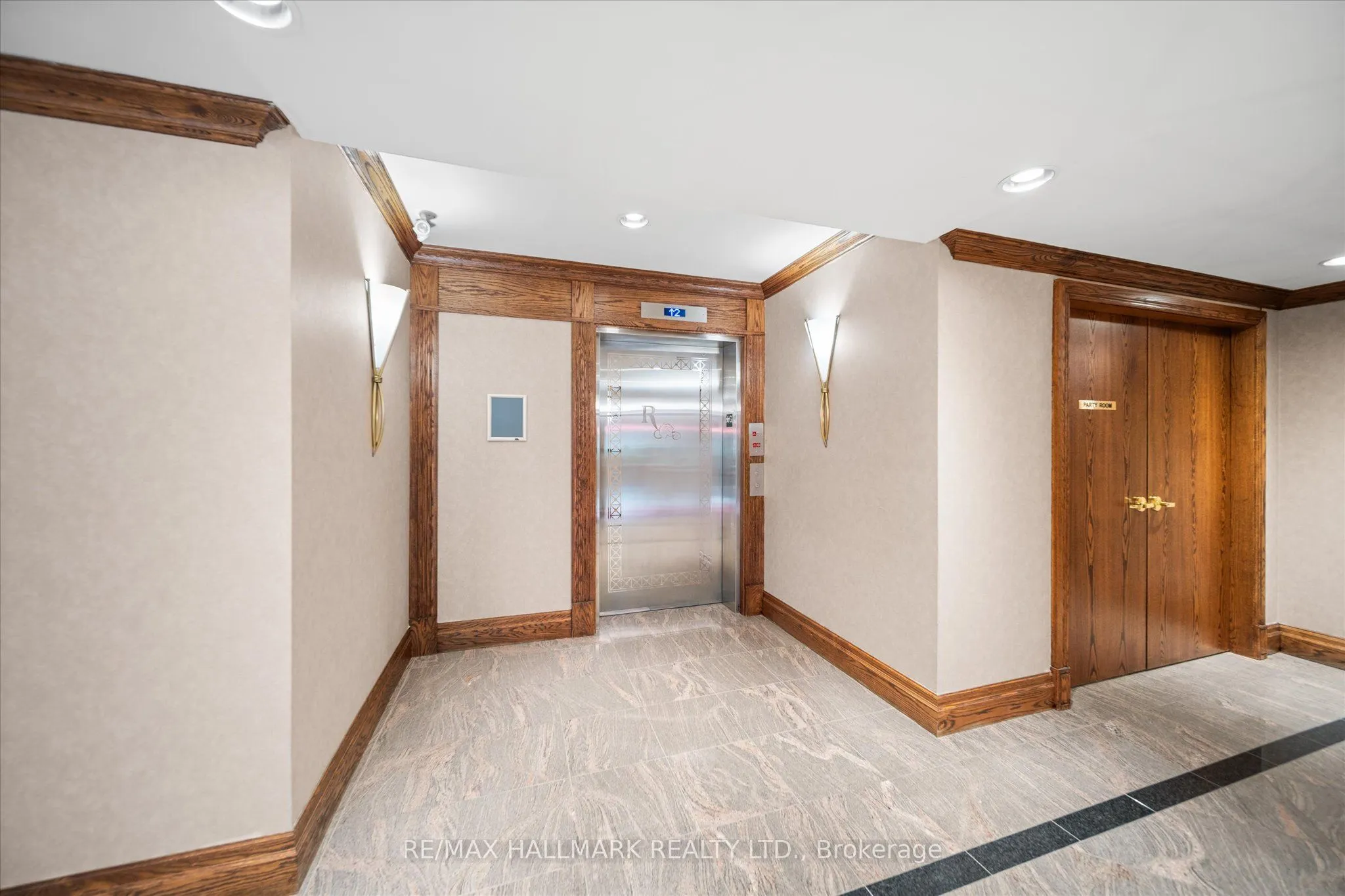 65 Via Rosedale, #318