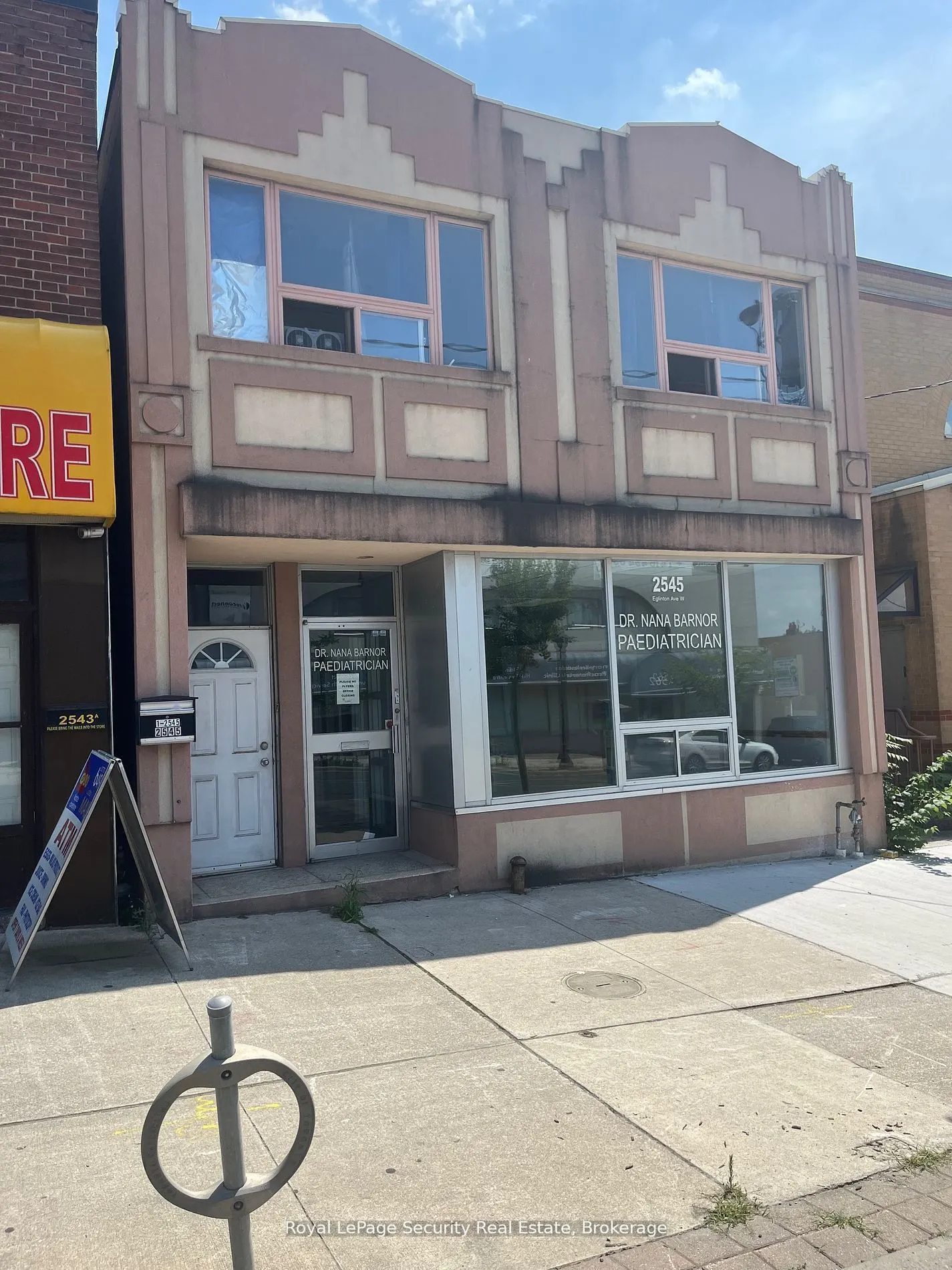 2545 Eglinton Avenue W