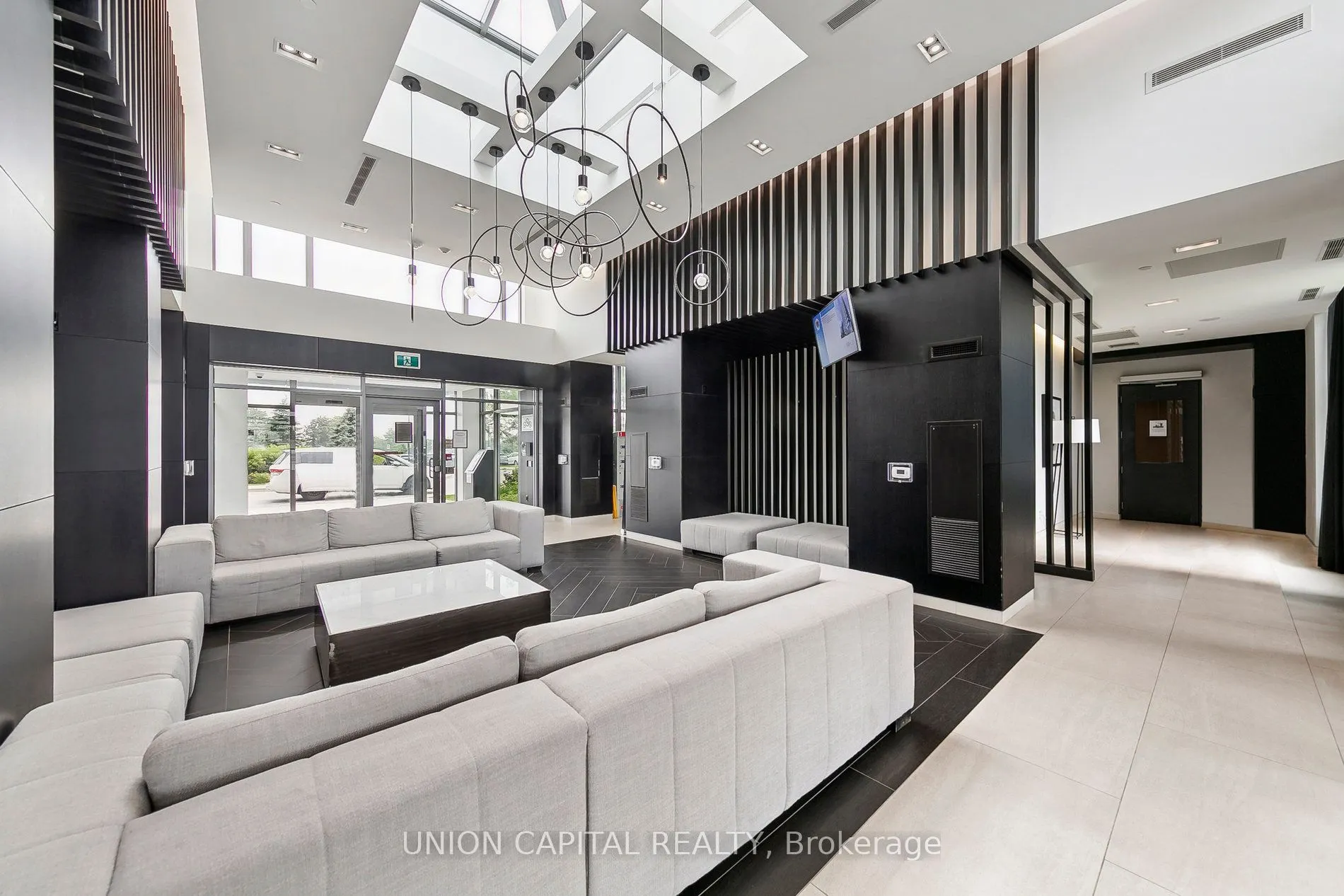 4699 Glen Erin Drive, #1001