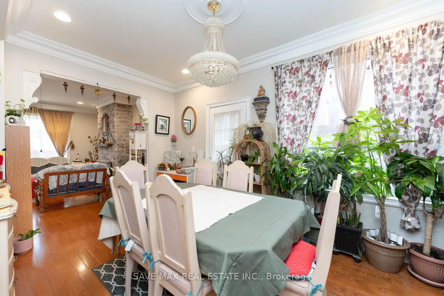 73 Buttonwood Avenue