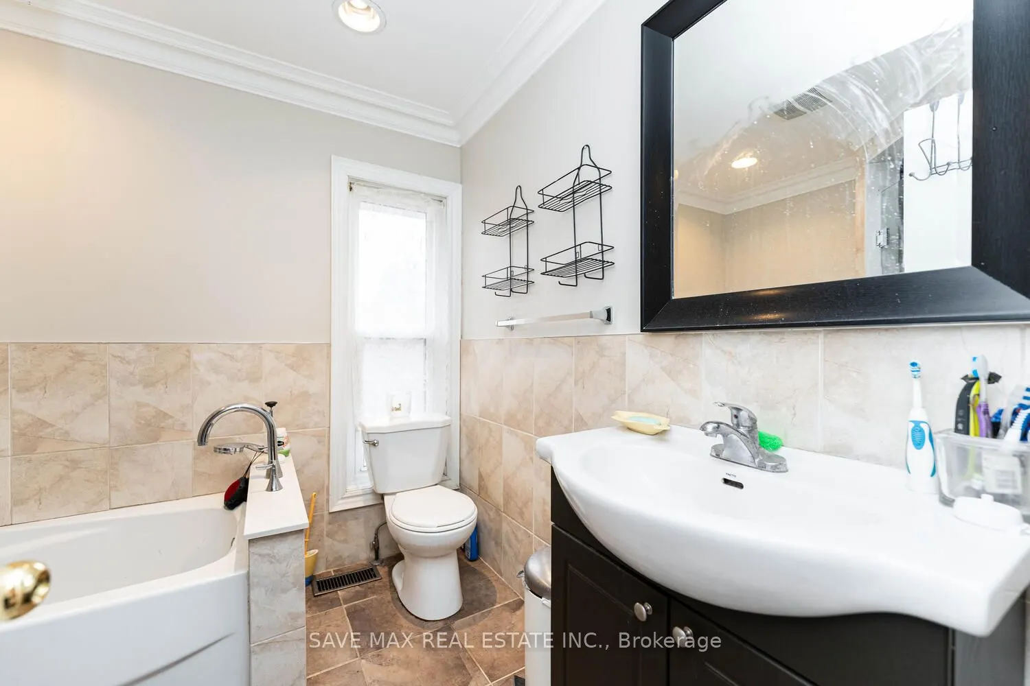 73 Buttonwood Avenue