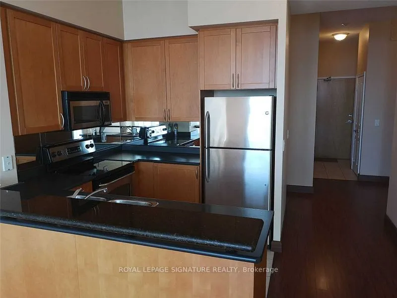 220 Burnhamthorpe Road W, #3208