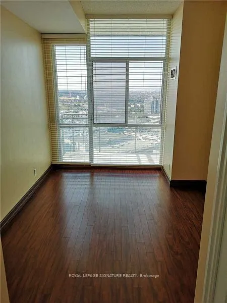 220 Burnhamthorpe Road W, #3208
