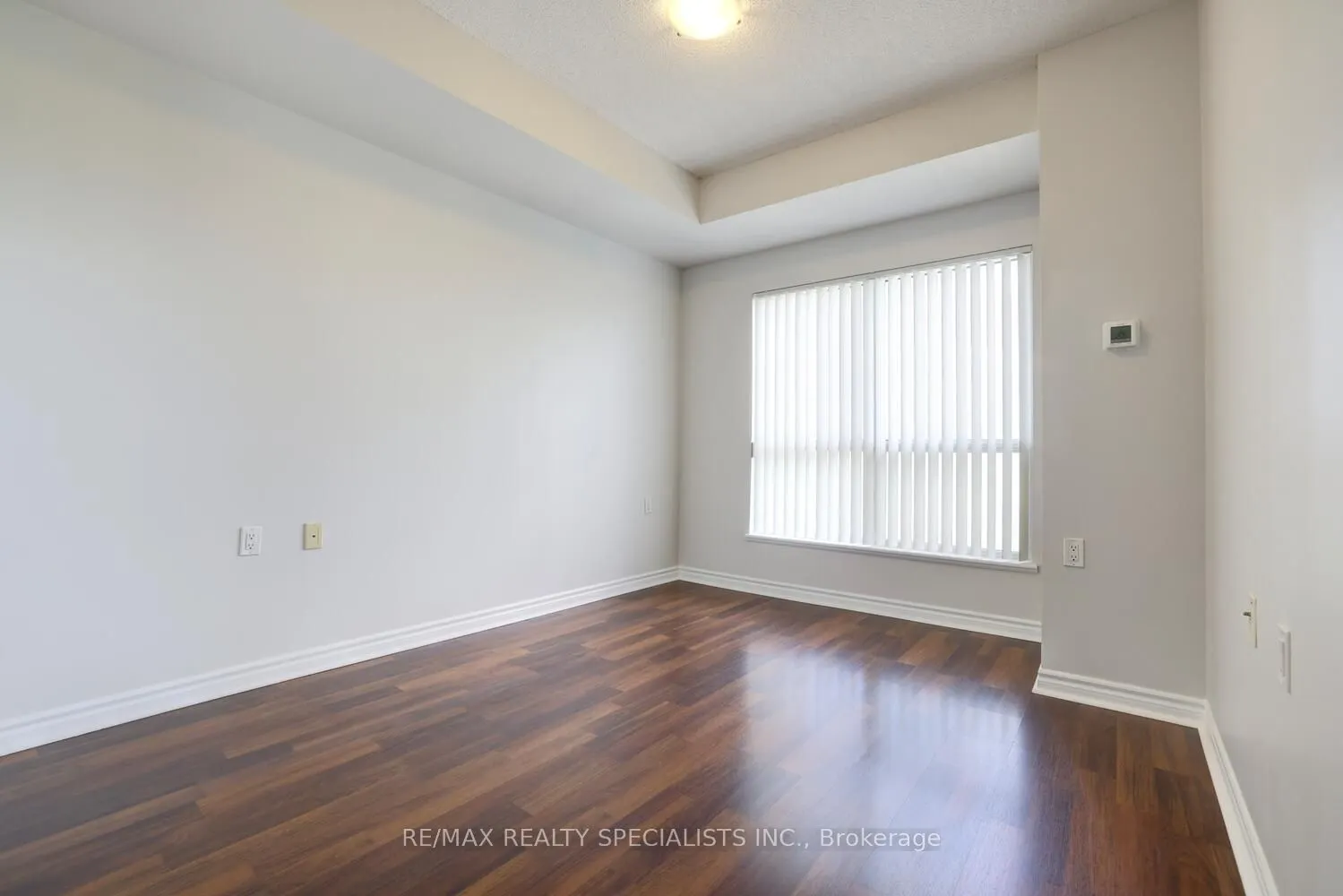 810 Scollard Court, #404