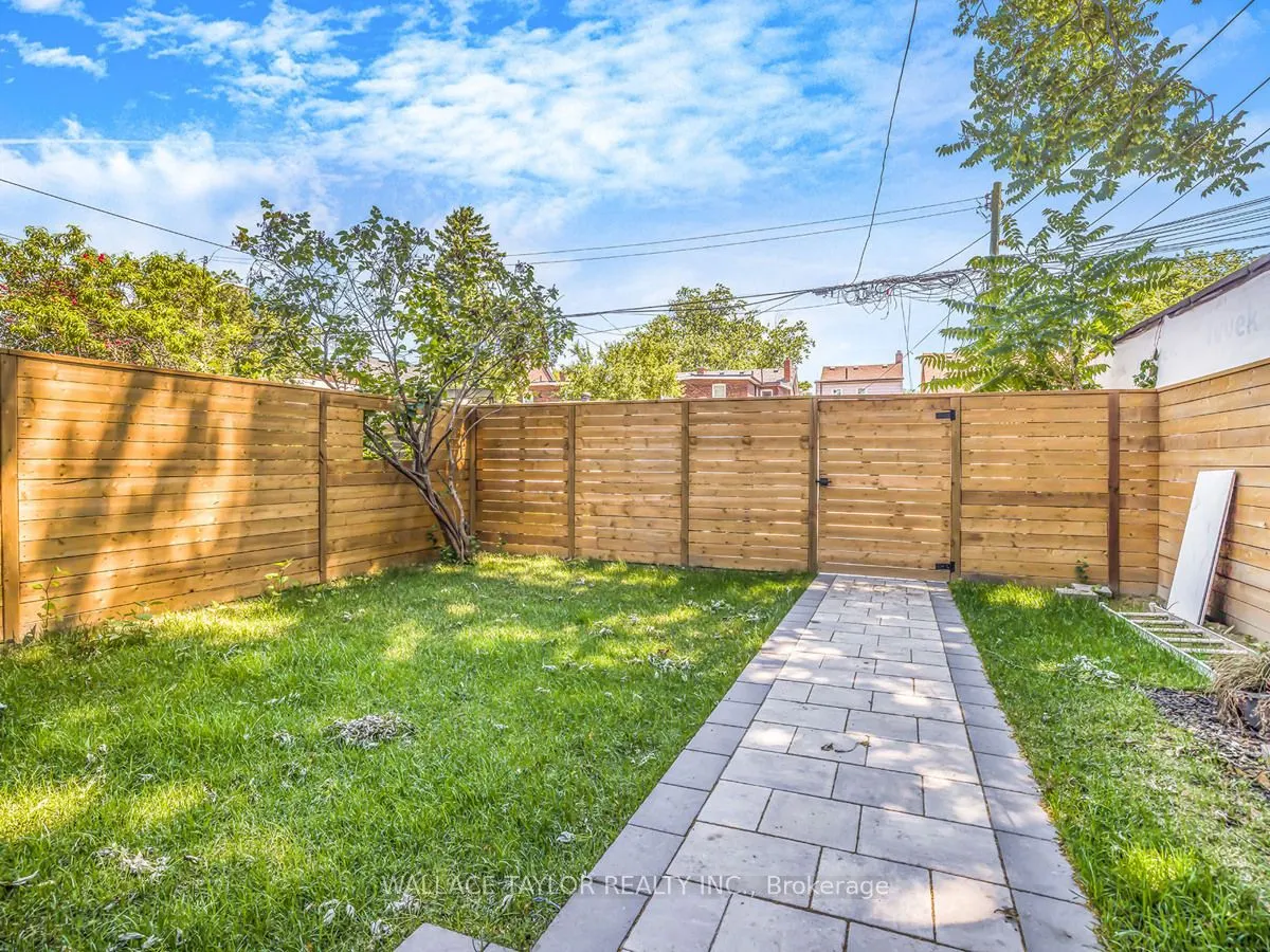 193 Perth Avenue, #Lower