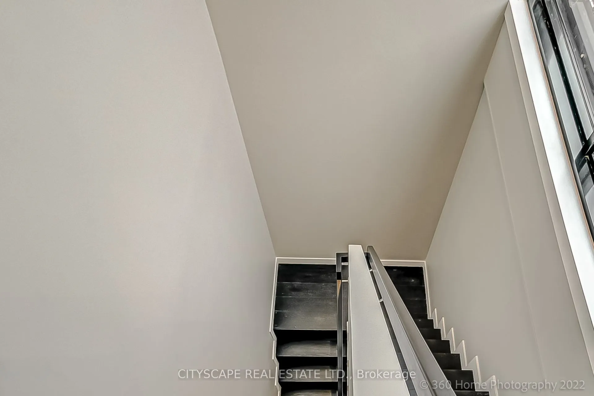 7 Smith Crescent, #Ph 810