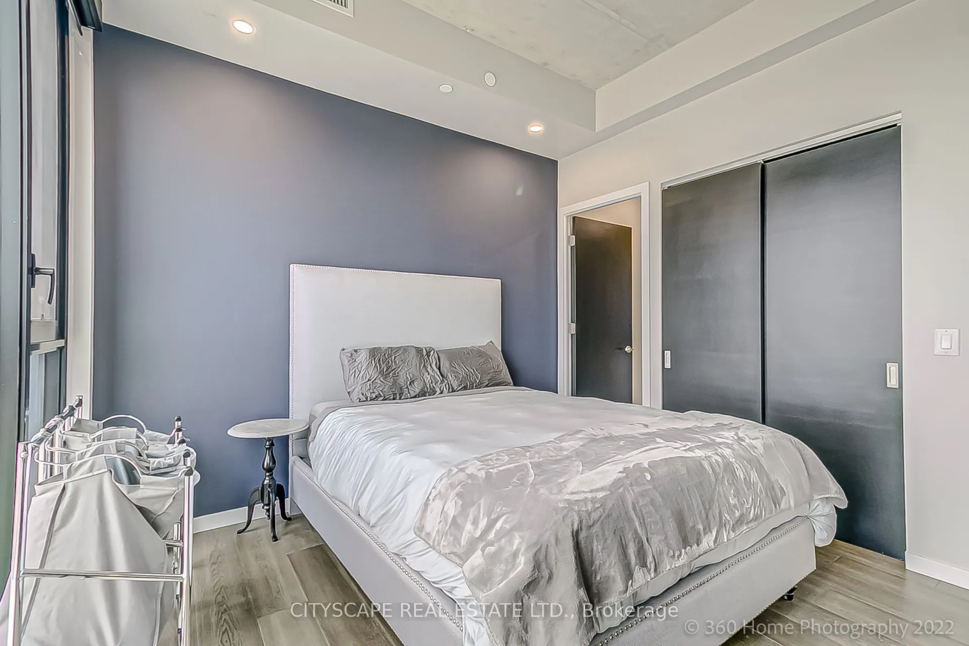 7 Smith Crescent, #Ph 810