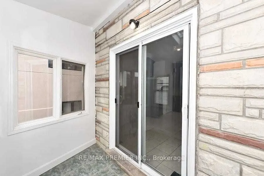 221 Belgravia Avenue