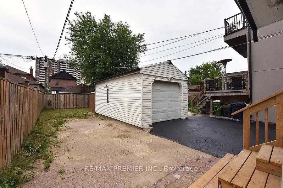 221 Belgravia Avenue