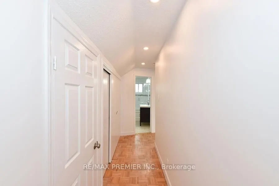 221 Belgravia Avenue