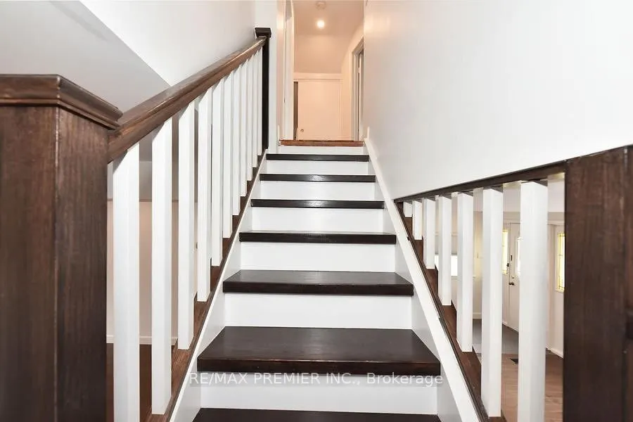 221 Belgravia Avenue