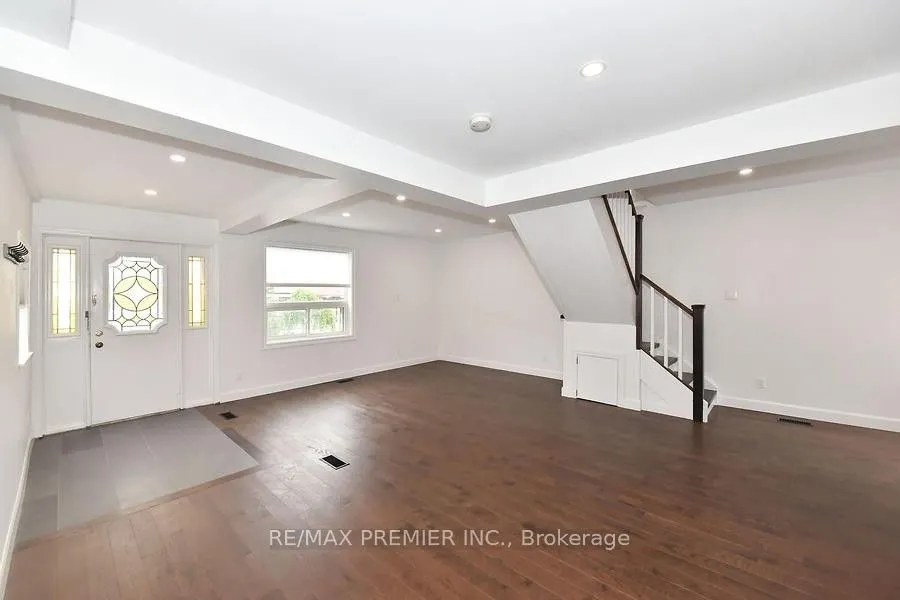 221 Belgravia Avenue