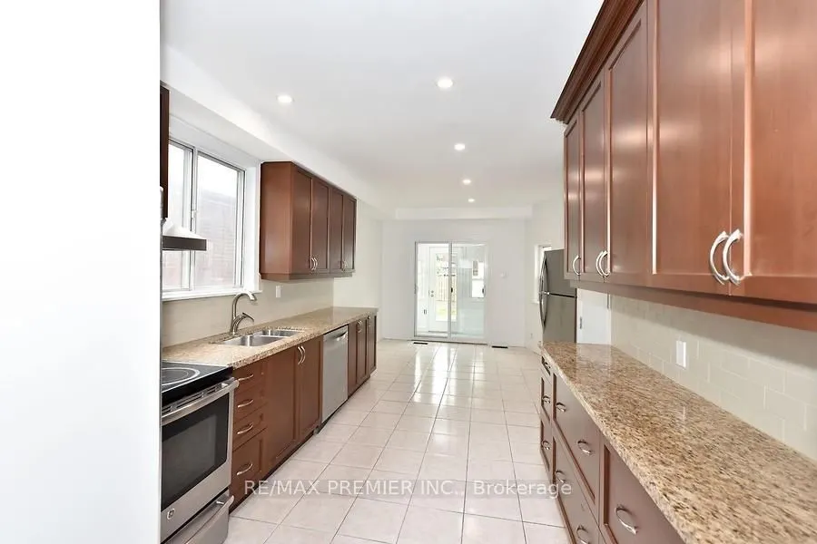 221 Belgravia Avenue