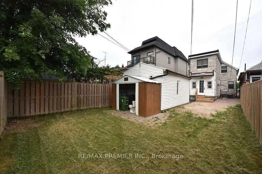 221 Belgravia Avenue