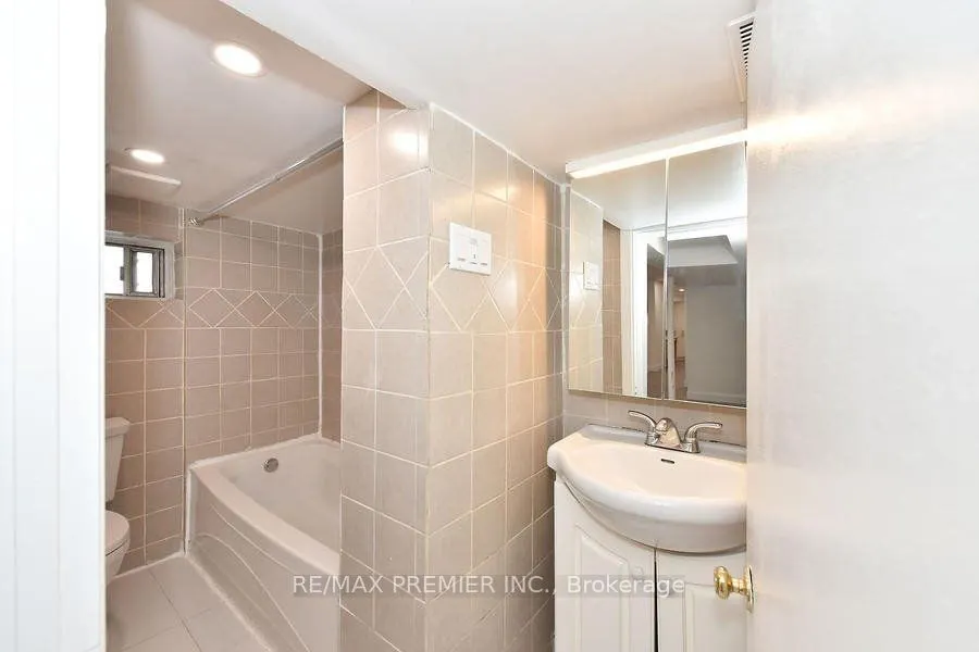 221 Belgravia Avenue