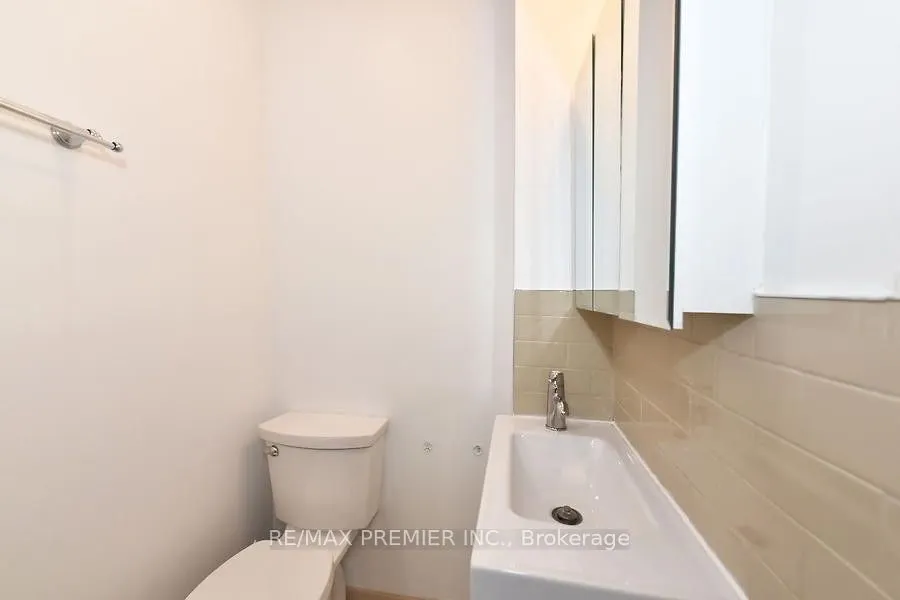 221 Belgravia Avenue