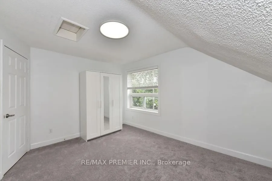 221 Belgravia Avenue