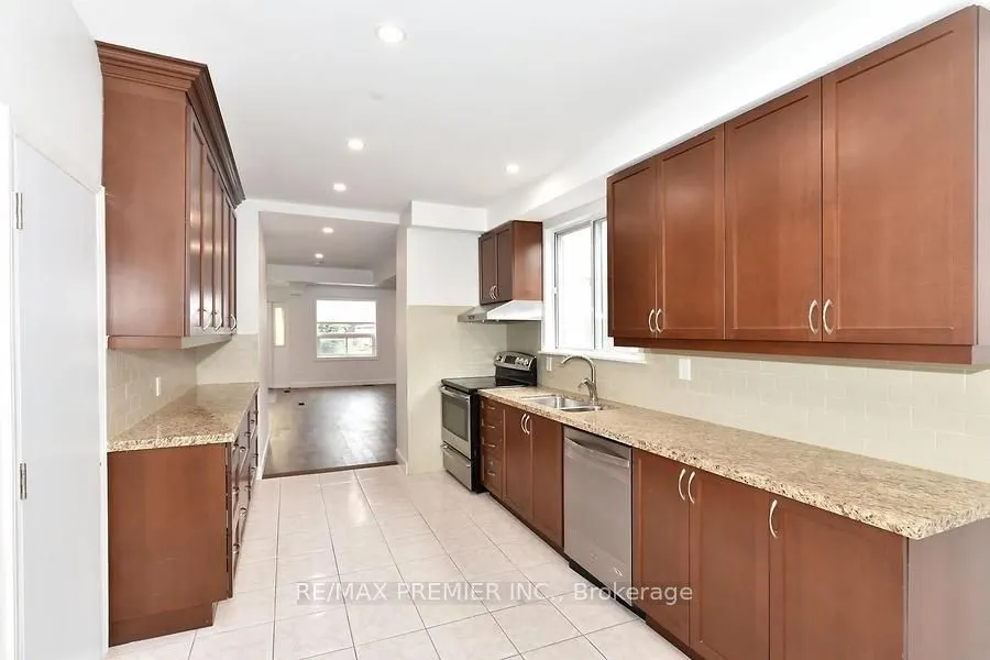 221 Belgravia Avenue