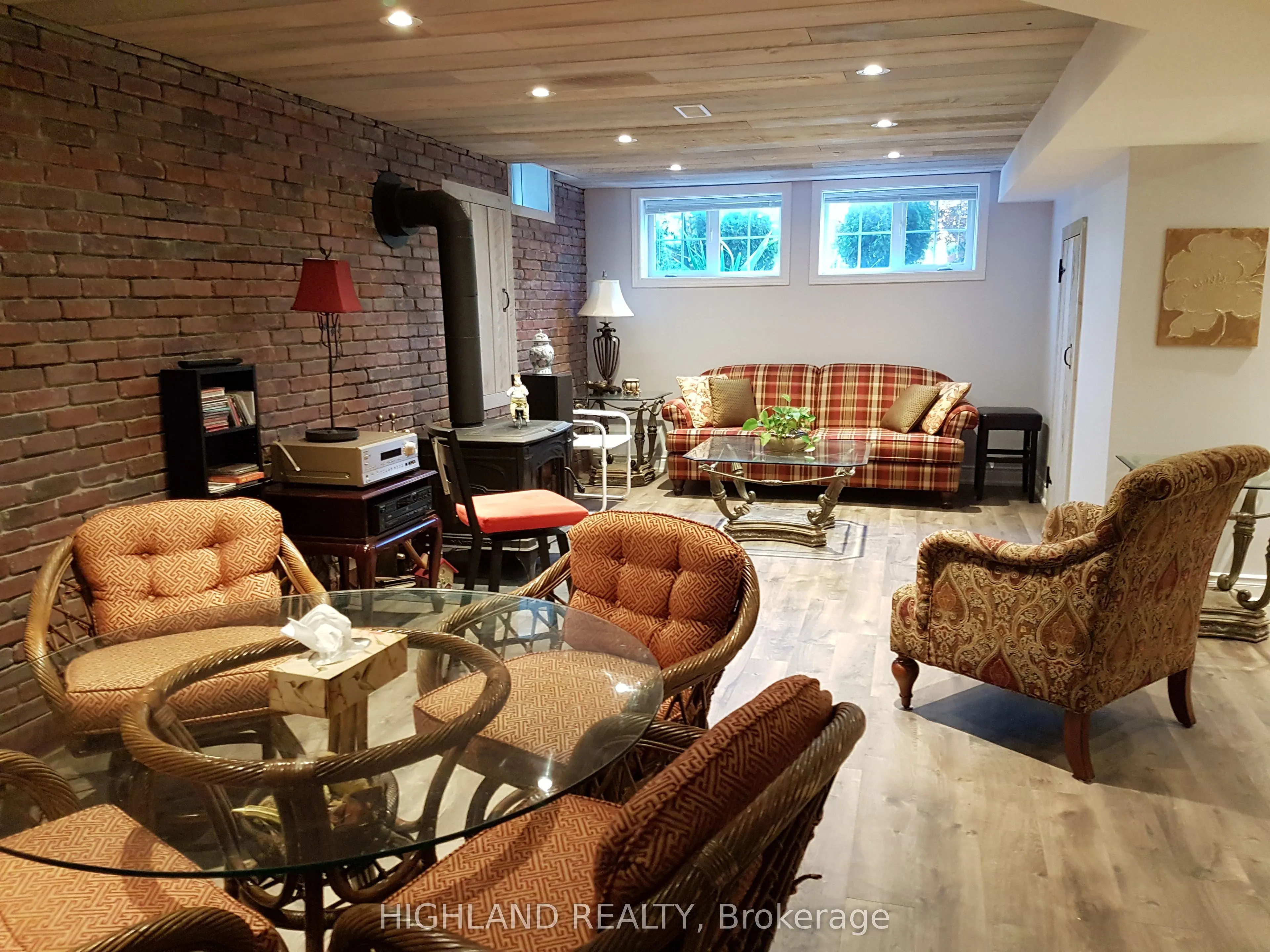 2445 Palmerston Road