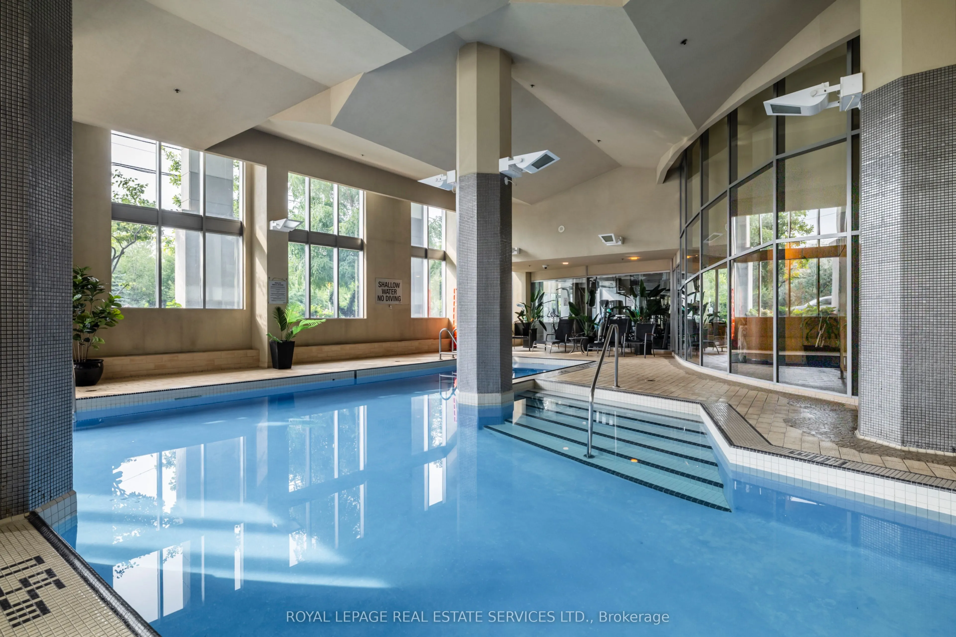 2121 Lake Shore Boulevard W, #809