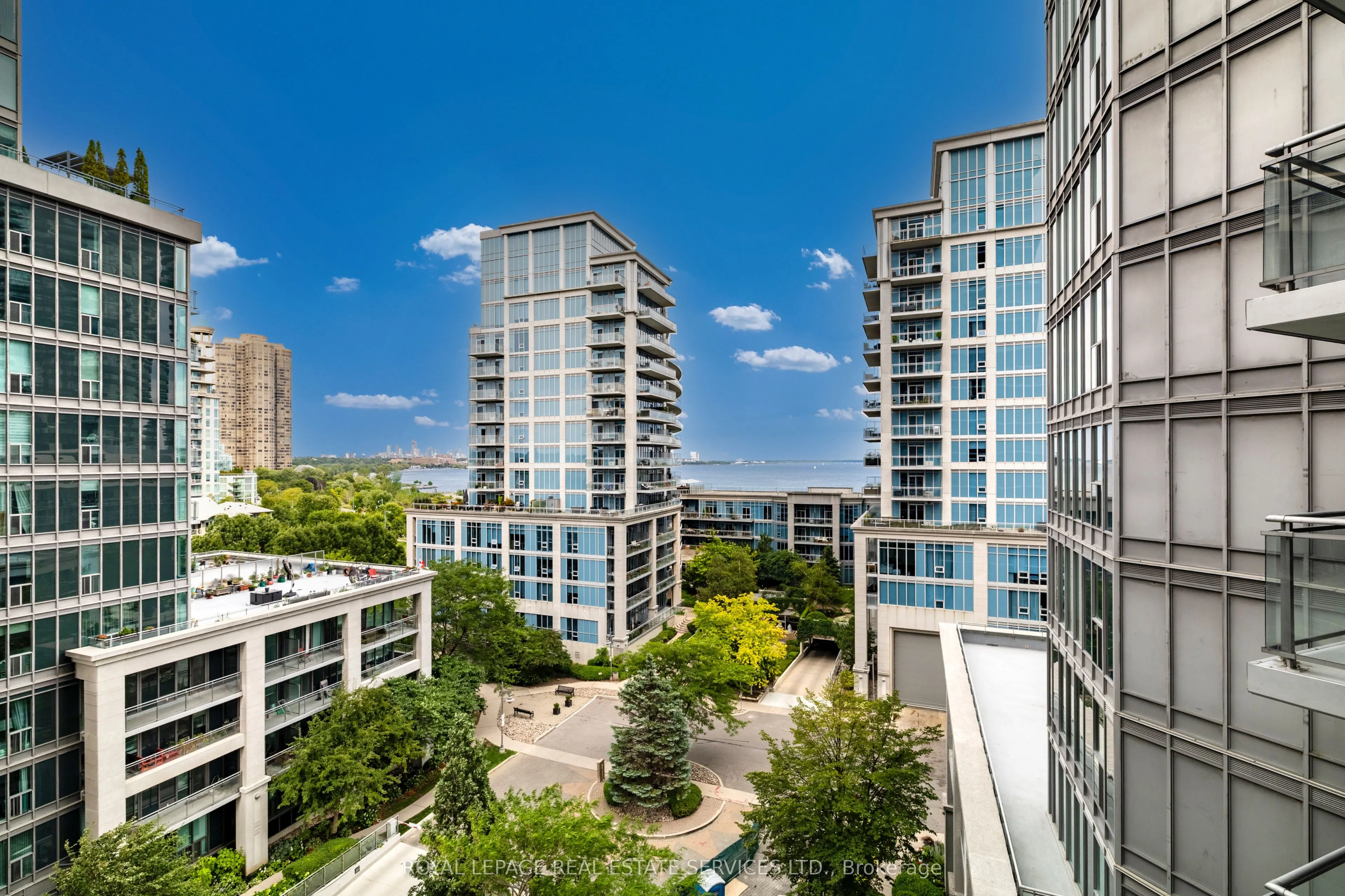 2121 Lake Shore Boulevard W, #809